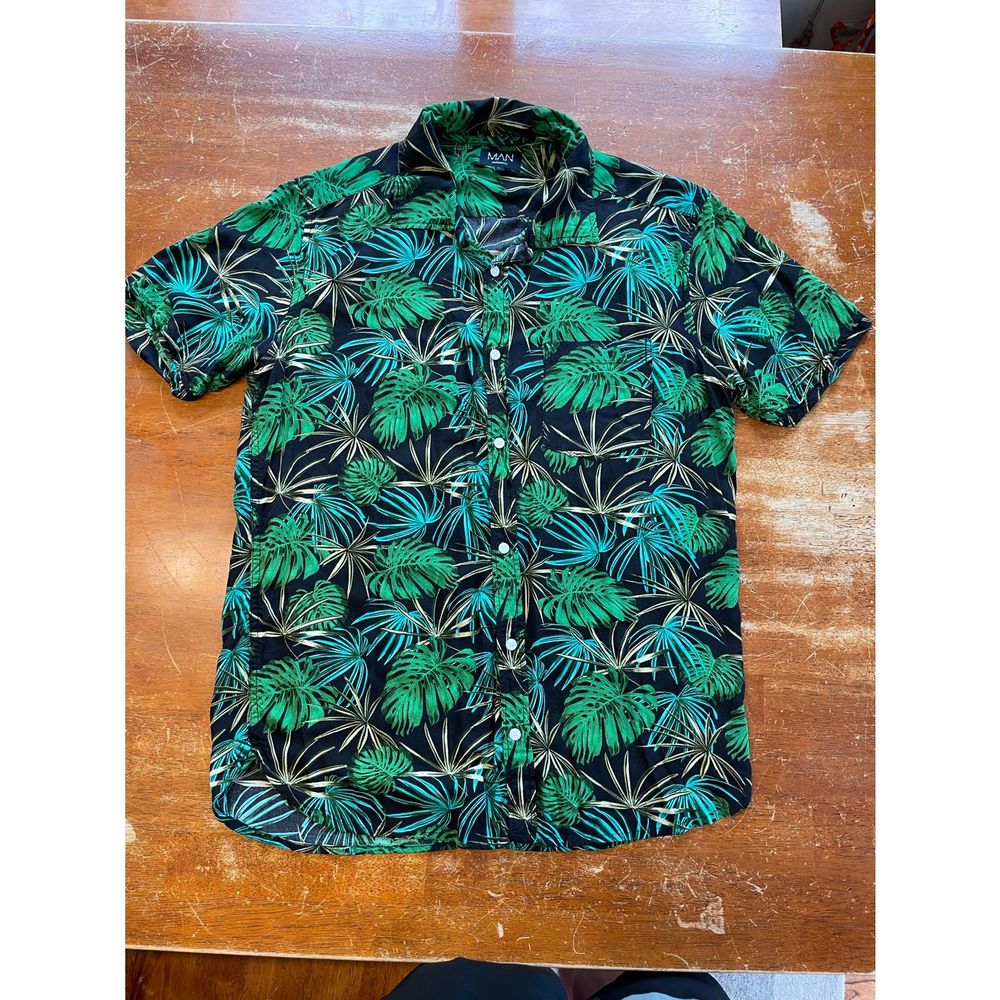 BooHooMAN Tropical Button Down Dress Shirt